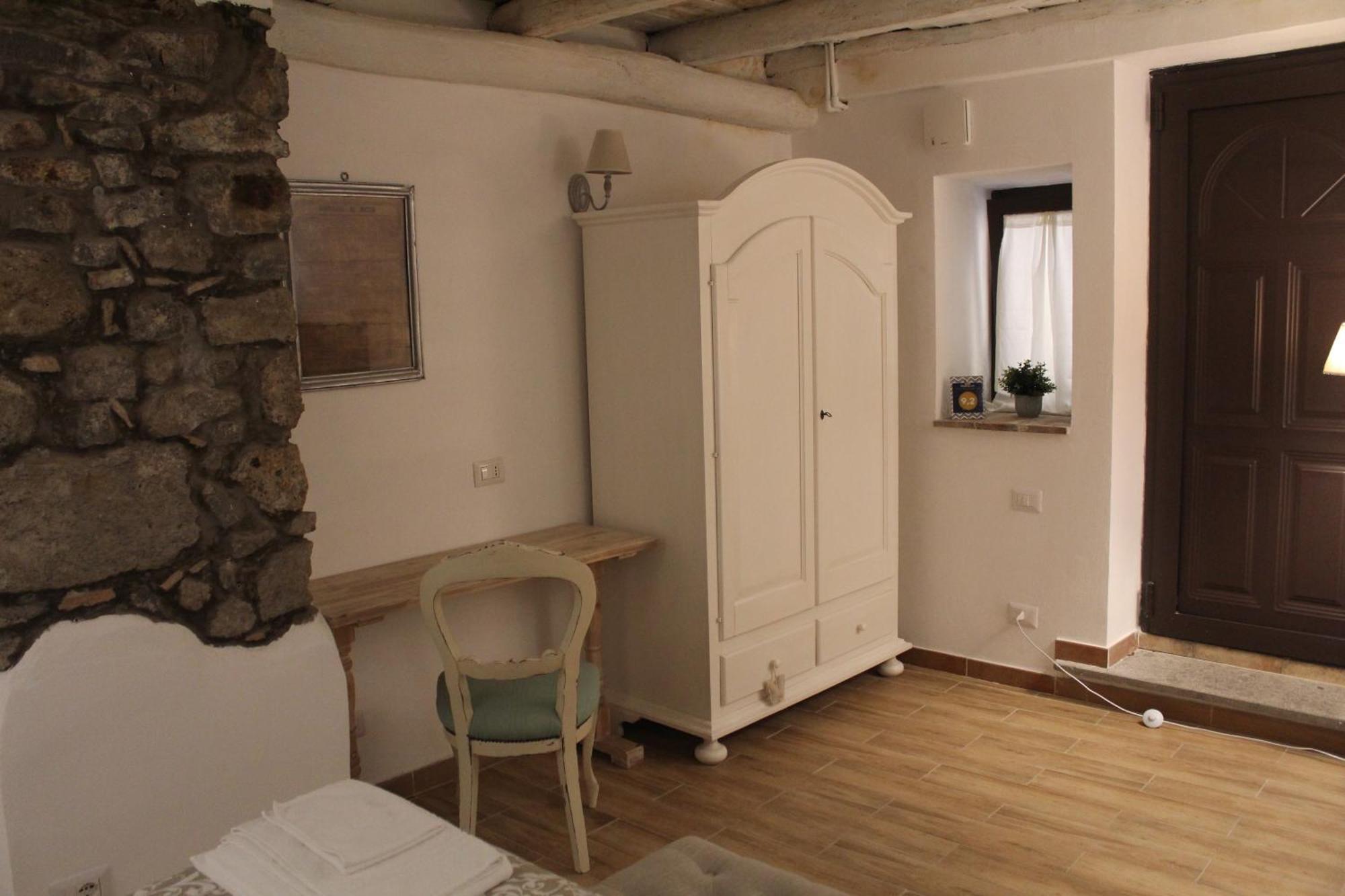 Livia'S Charming Room Trevignano Romano Εξωτερικό φωτογραφία